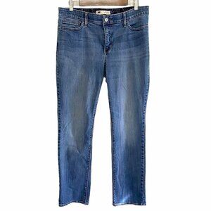 Levi's Women's 525 Straight Leg Medium Wash Mid Rise Elastic Band Jeans Size 32